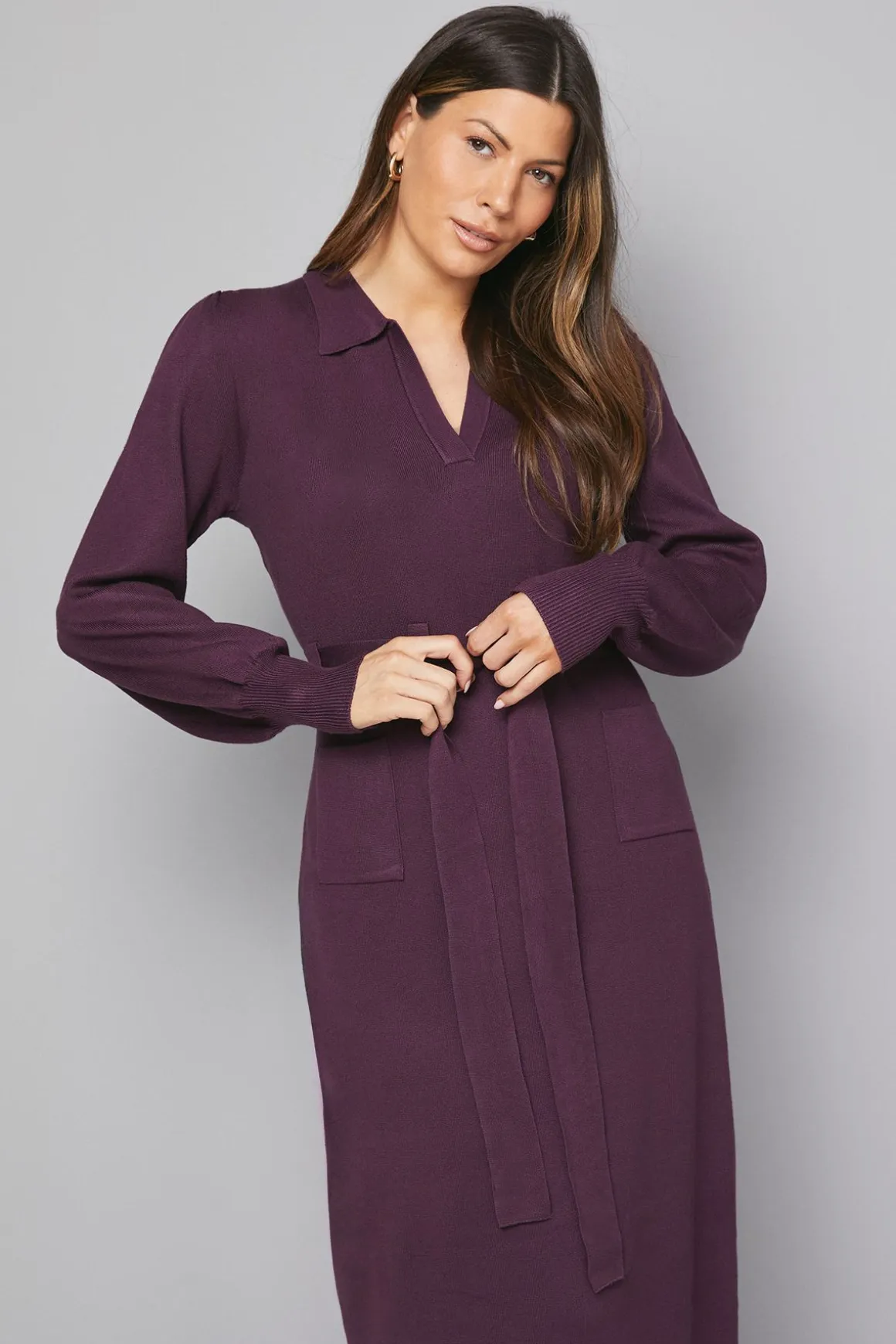 Robe Midi Ceinturée à Col