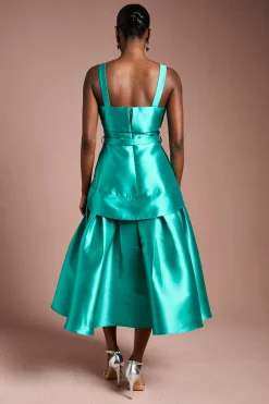 Robe Midi Ceinturée en Sergé Volumineuse
