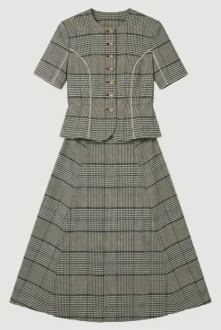 Robe Midi Cintrée À Carreaux Avec Basque Et Ceinture Petite