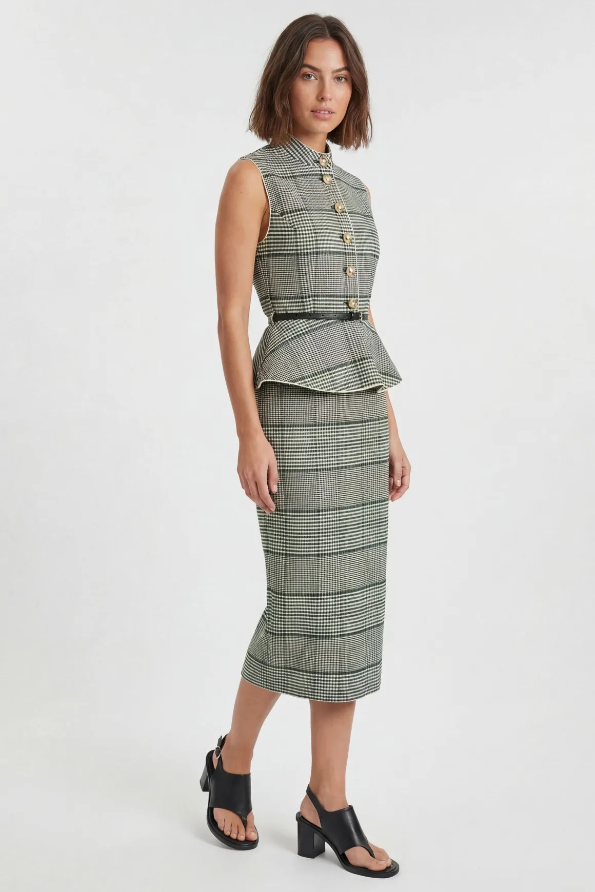 Robe Midi Cintrée À Carreaux Avec Basque Et Ceinture