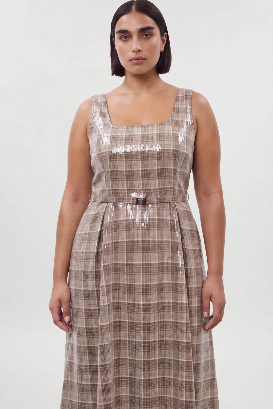 Robe Midi Cintrée À Ceinture Avec Sequins Curve