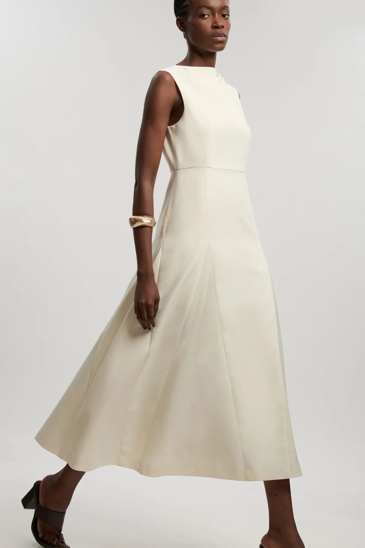 KarenMillen Robe Midi Cintrée En Satin À Jupe Évasée Avec Godets<Femme Tailleurs|Robes Demoiselles D'Honneur