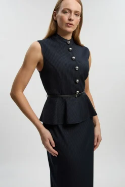 Robe Midi Cintrée À Fines Rayures Avec Basque Et Ceinture Petite