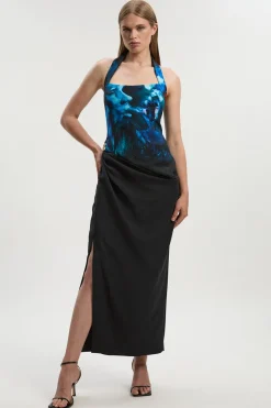 Robe Midi Cintrée à Imprimé Sophistiqué et Col Halter Froncé Lily Macrae