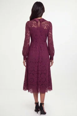 Robe Midi À Col En Dentelle