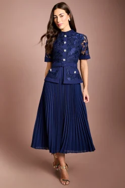 Robe Midi À Col En Dentelle Avec Boutons Perles