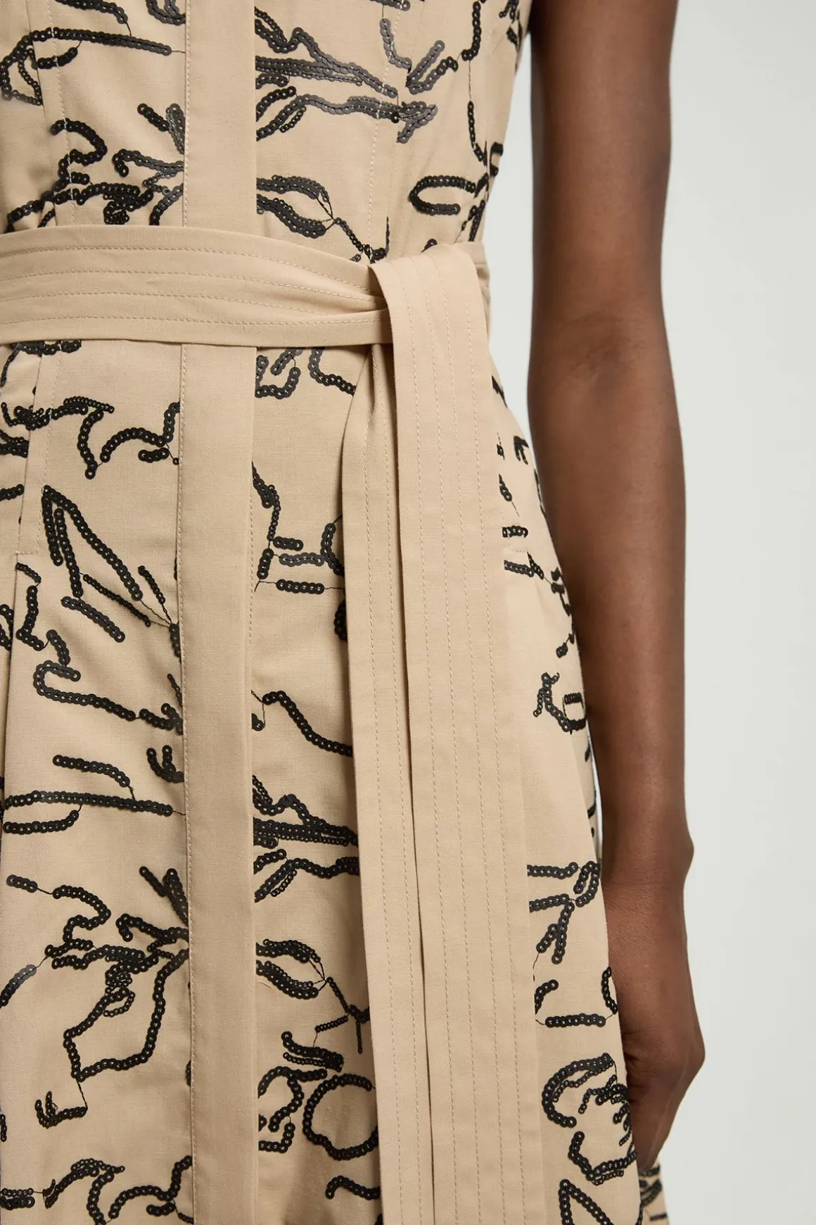 Robe Midi À Col En Lin Avec Sequins Mats Petite Taille