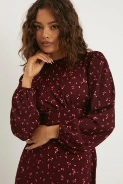 Robe Midi à Col Volants Motif Petites Baies Ditsy