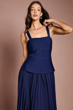 Robe Midi À Corsage Bandage Avec Jupe Plissée