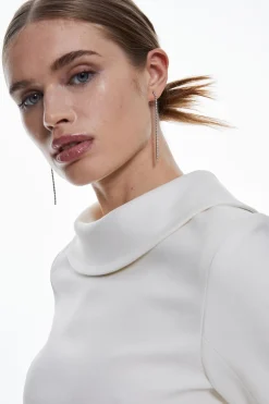 Robe midi crayon en crêpe structurée sur mesure