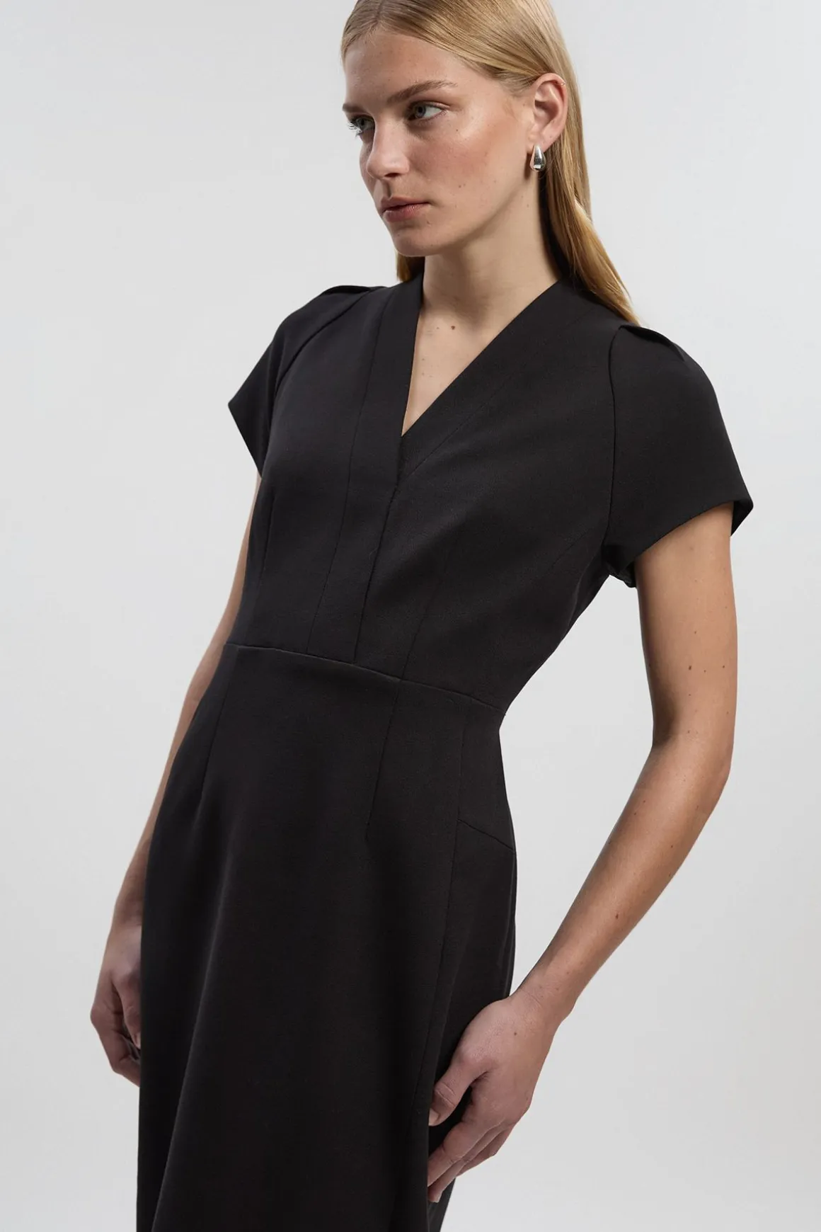 Robe Midi Crayon Structurée en Crêpe Forever