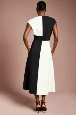 Robe Midi Crêpe Ceinturée Monochrome