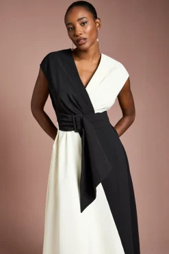 Robe Midi Crêpe Ceinturée Monochrome