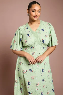 Robe Midi Curve À Manches Papillon Et Bordure En Dentelle