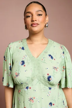 Robe Midi Curve À Manches Papillon Et Bordure En Dentelle