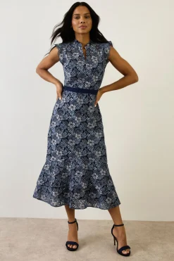Robe Midi À Dentelle Avec Manches À Volants