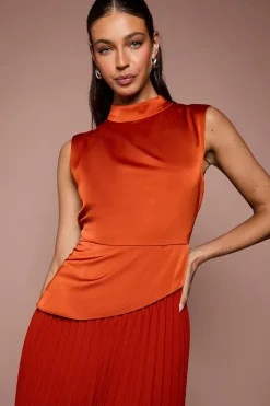 Robe Midi Drapée à Col Haut et Jupe Plissée
