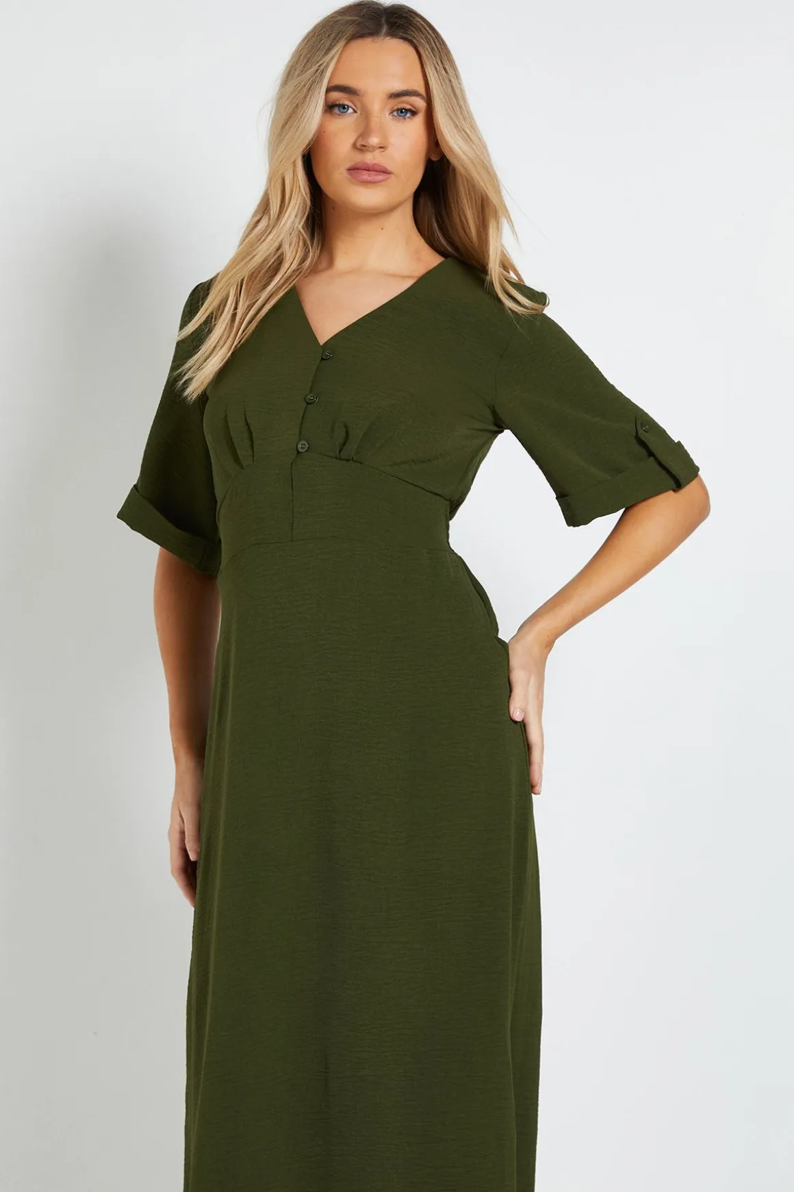 Robe Midi à Détails Boutons et Dos Froncé