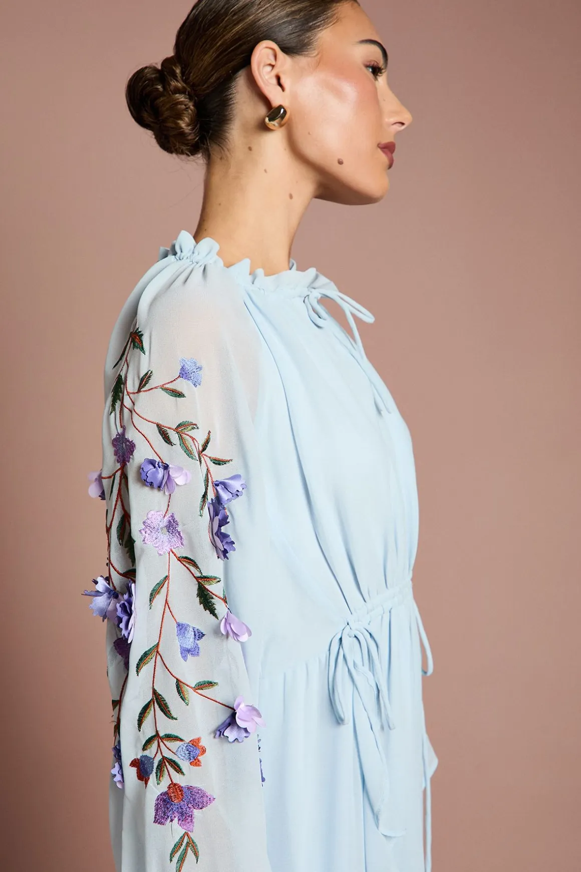 Robe Midi À Détails Froncés Et Fleurs 3D