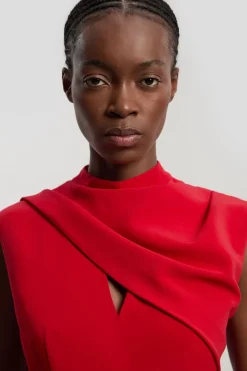 Robe Midi En Crêpe Ajustée Avec Cape Asymétrique Et Détail Col Cape
