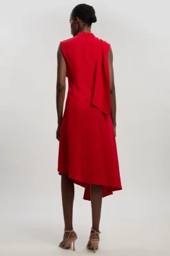 Robe Midi En Crêpe Ajustée Avec Cape Asymétrique Et Détail Col Cape