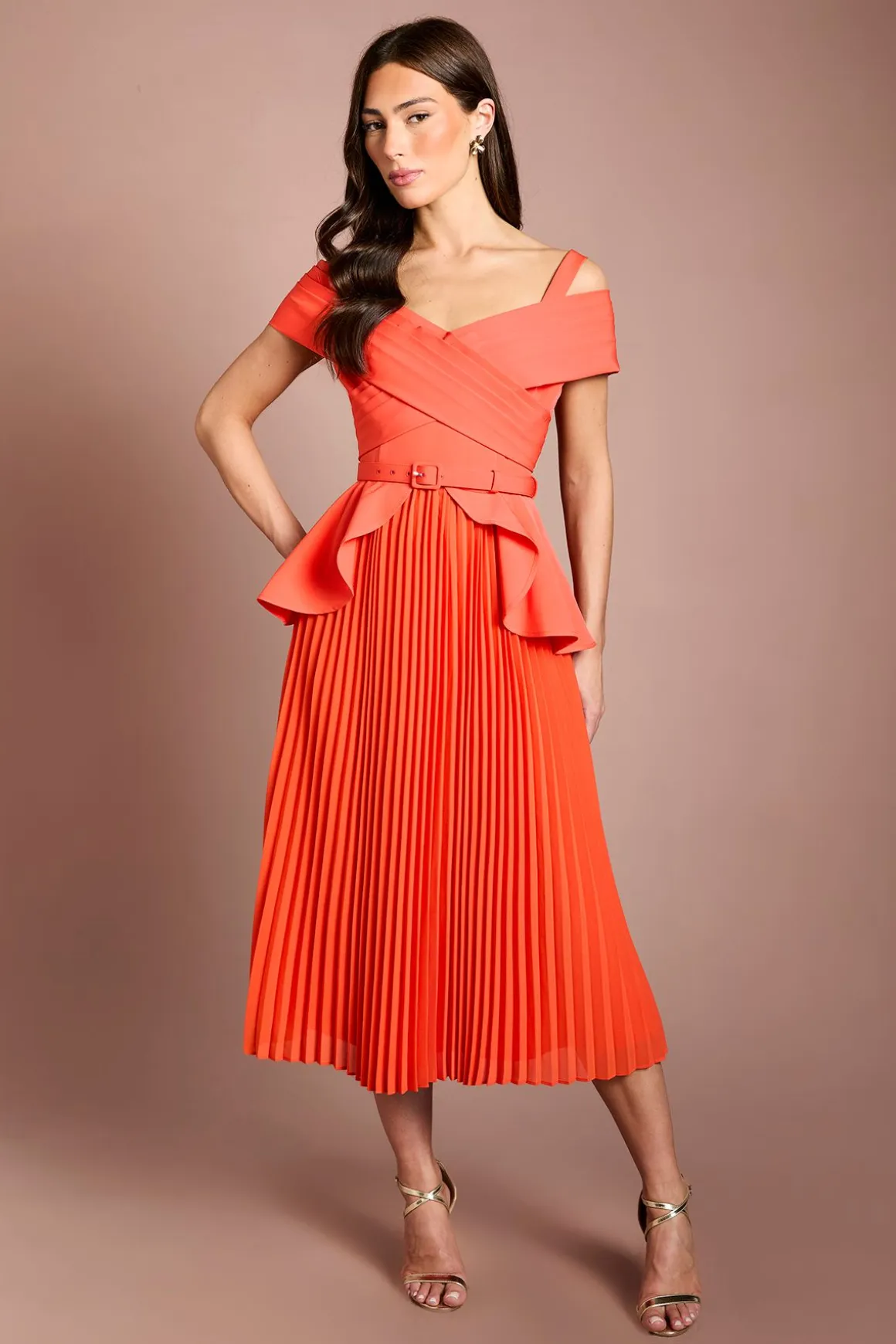 Robe Midi En Crêpe Plissée À Encolure Bardot