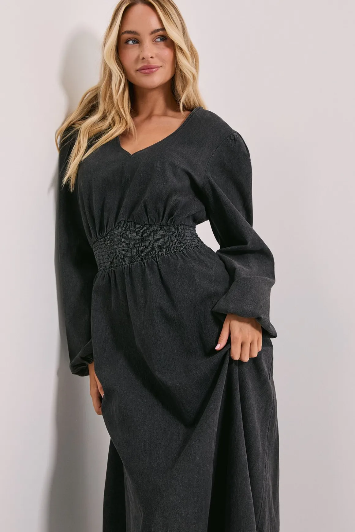 Robe Midi en Denim à Manches Longues avec Taille Froncée