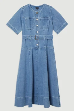 Robe midi en denim soft wash à manches courtes ceinturée