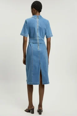 KarenMillen Robe midi en denim stretch avec garniture Snaffle et col<Femme Denim|Robes Mi-Longues