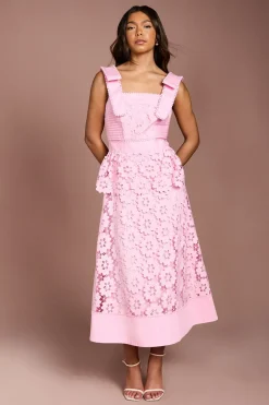 Robe Midi En Dentelle À Basque