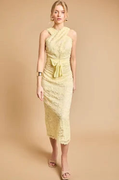 Robe Midi En Dentelle Brodée Avec Encolure Américaine