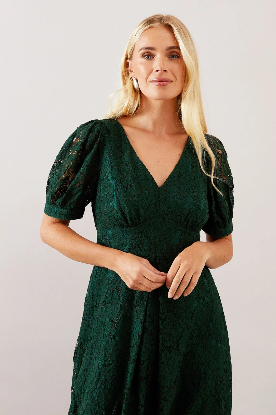 Robe Midi en Dentelle à Col V Petite