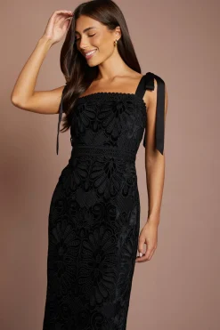 Robe Midi En Dentelle De Velours Avec Liens Aux Épaules