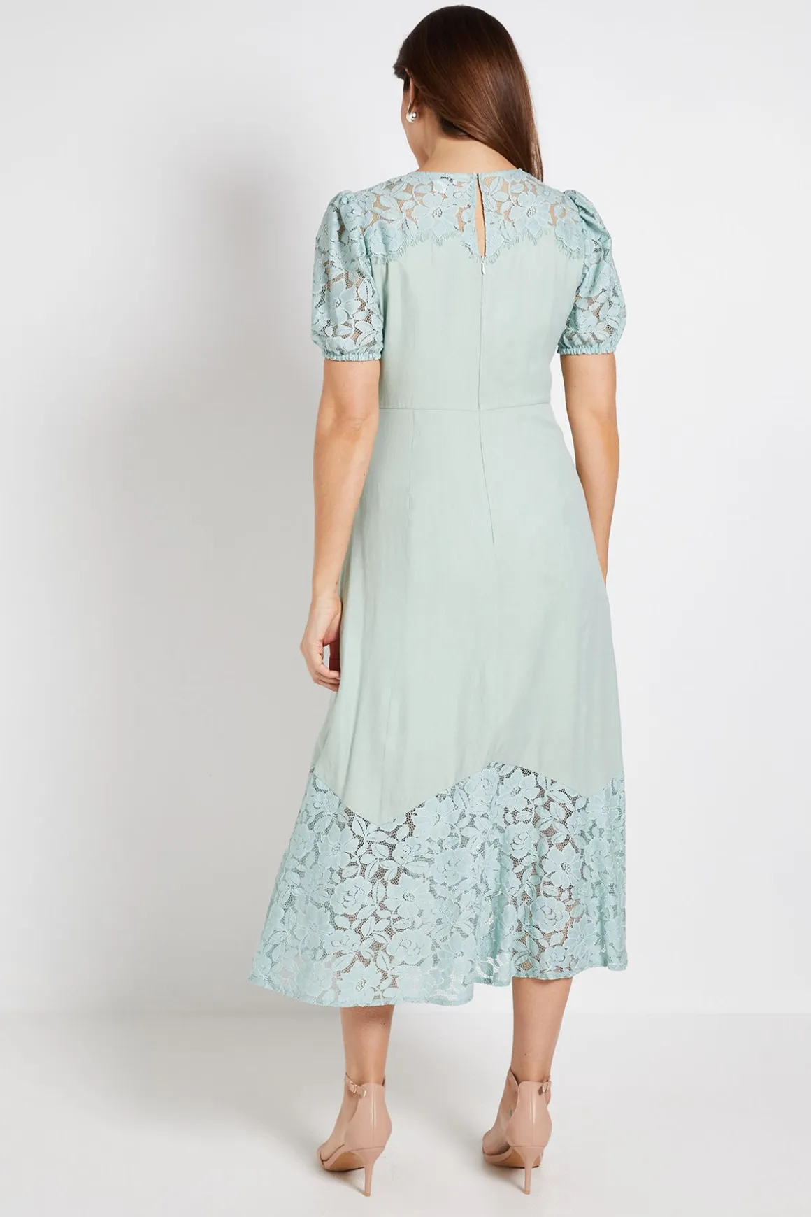 Robe Midi En Dentelle À Manches Bouffantes