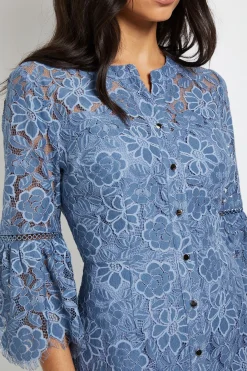 Robe Midi en Dentelle à Manches Évasées avec Boutons