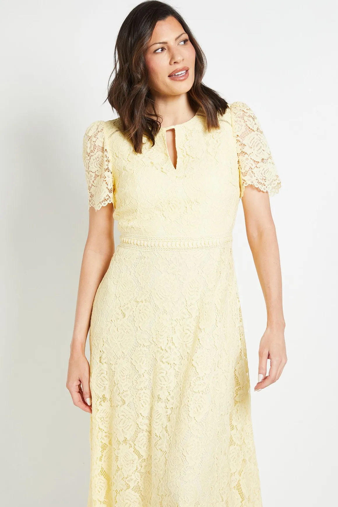 Robe Midi En Dentelle À Ourlet Mouchoir