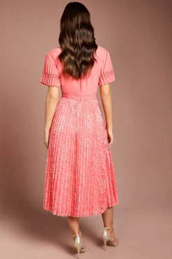 Robe Midi En Dentelle Plissée