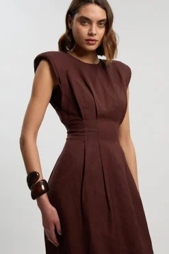 Robe Midi en Lin Tissé à Pinces en Viscose