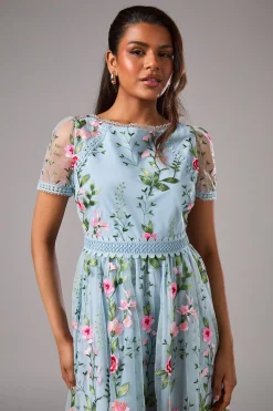 Robe Midi en Maille Brodée avec Finitions en Dentelle Petite Taille