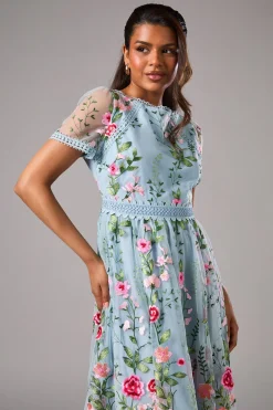 Robe Midi en Maille Brodée avec Finitions en Dentelle Petite Taille