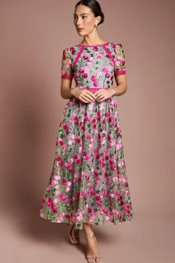 Robe Midi en Maille Brodée avec Détails de Dentelle