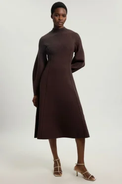 Robe Midi En Maille Col Montant À Manches Arrondies Effet Laine