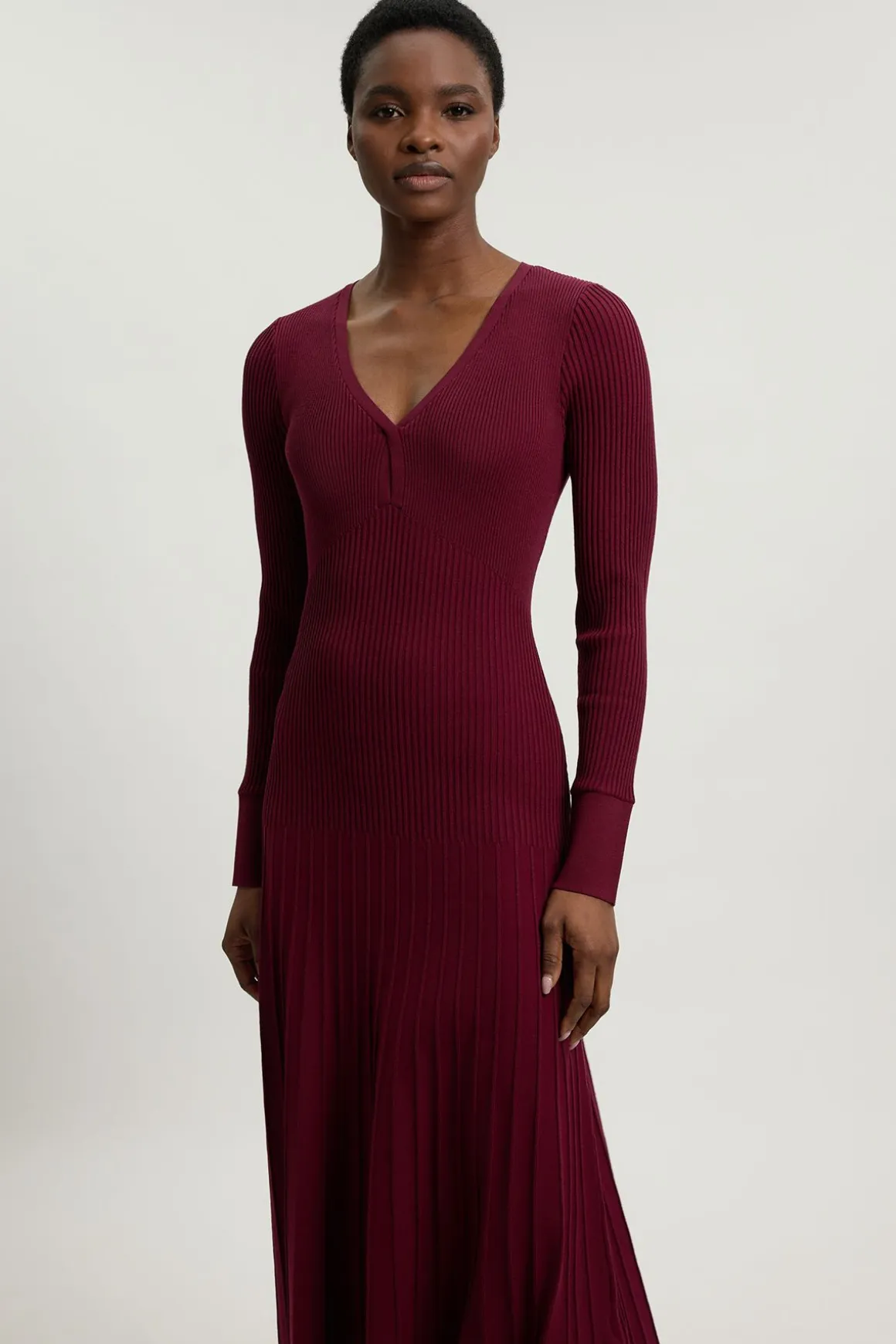 Robe Midi En Maille À Détails De Points Ajourés