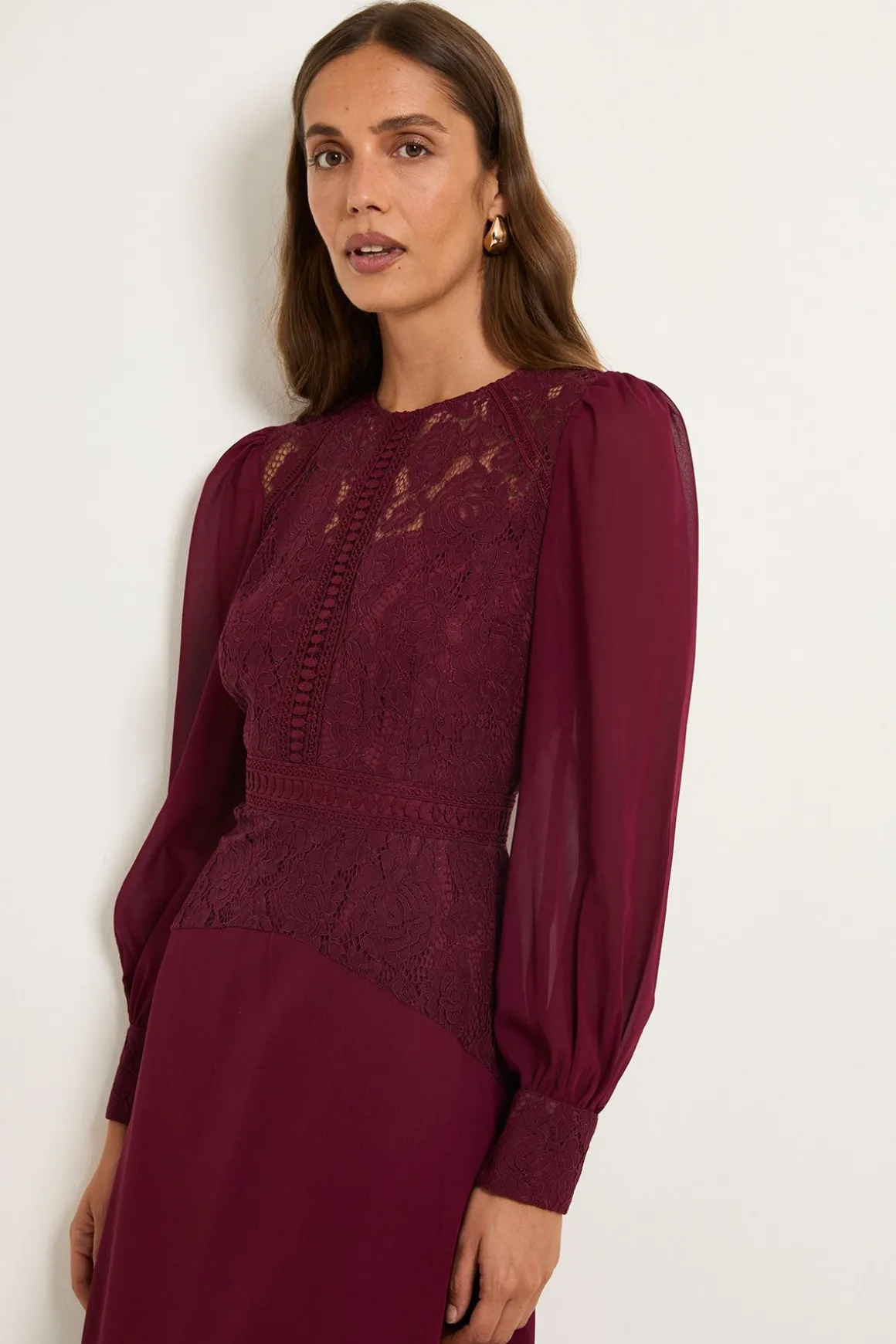 Robe Midi En Mousseline Avec Empiècements En Dentelle