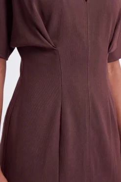 Robe Midi En Ponte Avec Détail Plissé Et Ouverture Goutte D'eau
