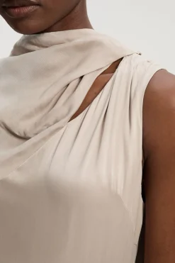Robe Midi en Satin Drapé avec Détail Cape en Georgette