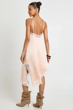 Robe Midi En Satin À Ourlet Asymétrique Avec Dentelle Contrastante