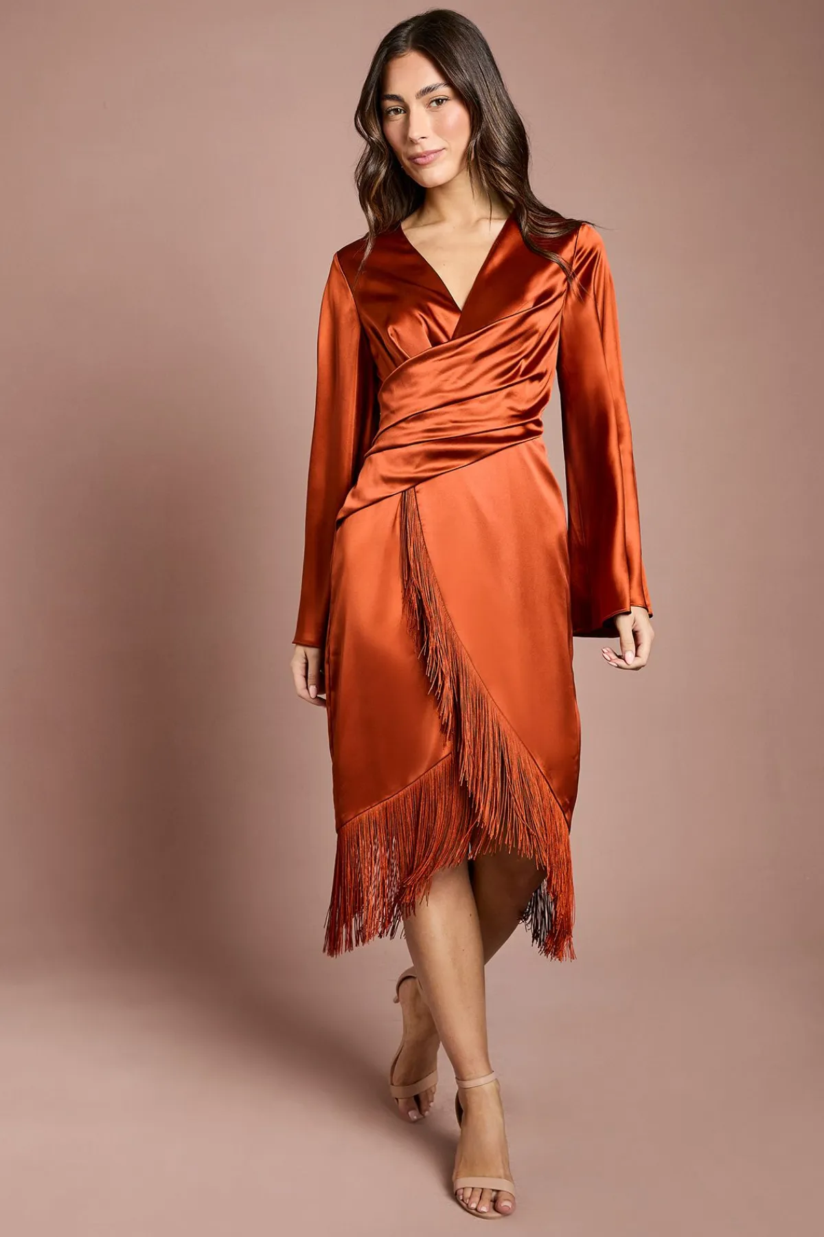 Coast Robe Midi En Satin À Ourlet À Franges Et Taille Portefeuille<Femme Robes Mi-Longues|Satin Et Dentelle