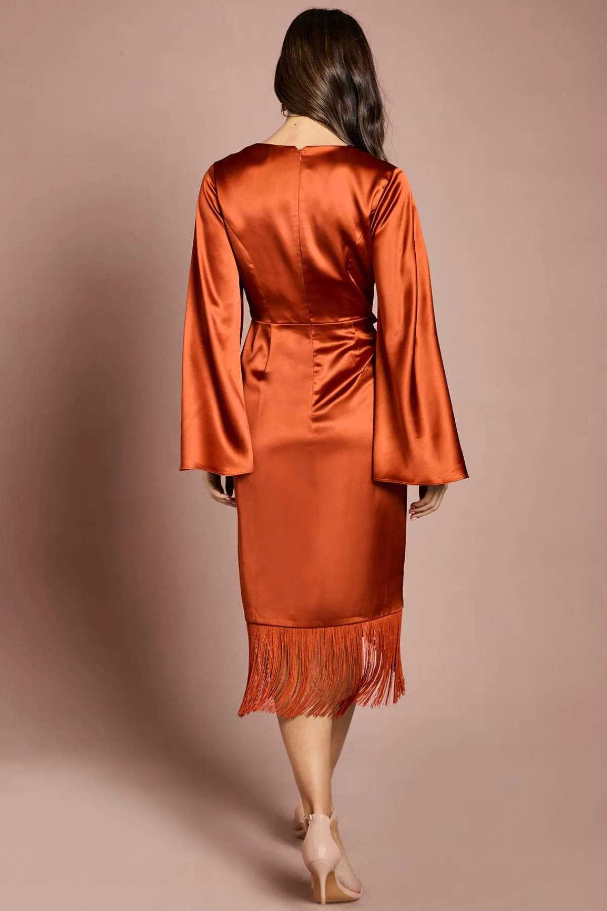 Coast Robe Midi En Satin À Ourlet À Franges Et Taille Portefeuille<Femme Robes Mi-Longues|Satin Et Dentelle
