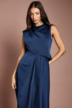 Robe Midi En Satin À Épaule Drapée Et Jupe Plissée